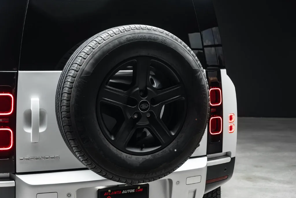 Land Rover Defender photo 14