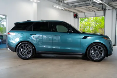 More photos of 2023 Land Rover Range Rover Sport SE at Atlanta Autos, GA
