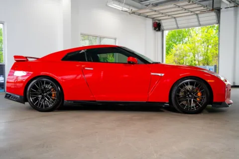 More photos of 2023 Nissan GT-R Premium at Atlanta Autos, GA