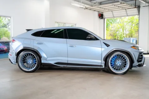 More photos of 2022 Lamborghini Urus at Atlanta Autos, GA