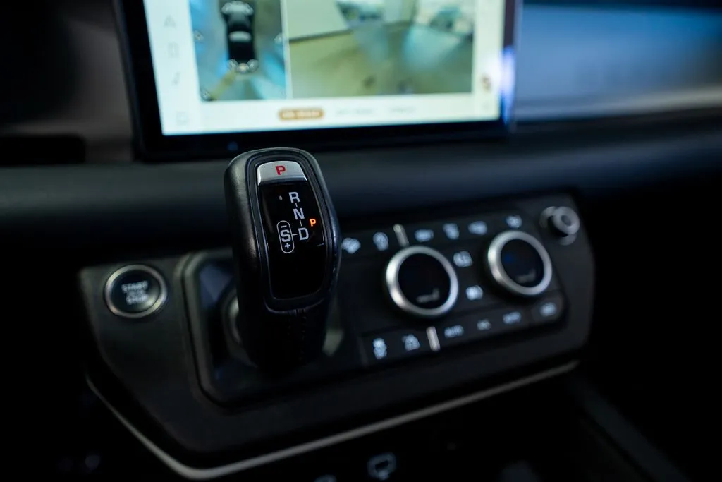 2024 Land Rover Defender S - Photo 43