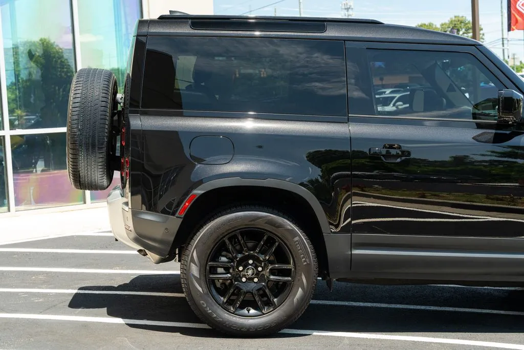 2024 Land Rover Defender S - Photo 12