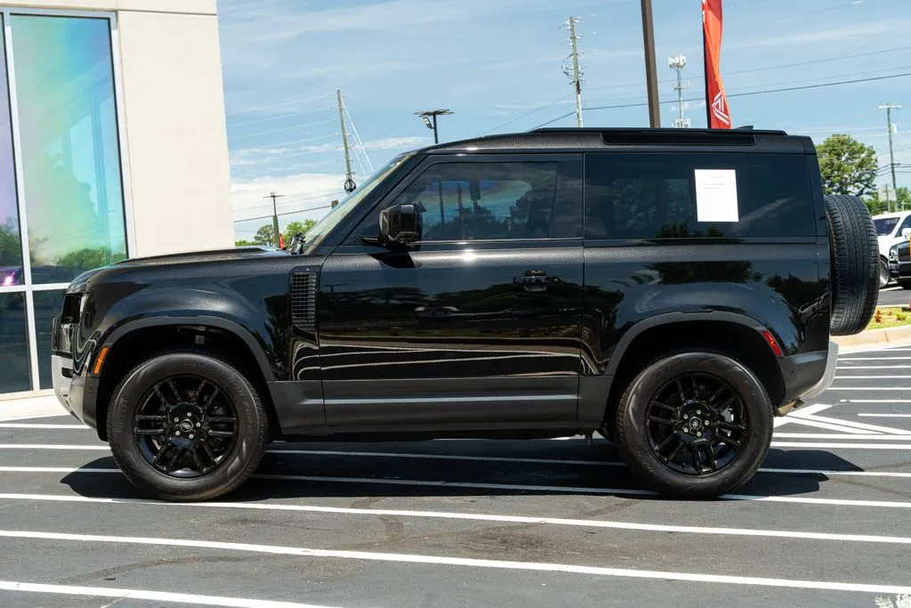 2024 Land Rover Defender S - Photo 21