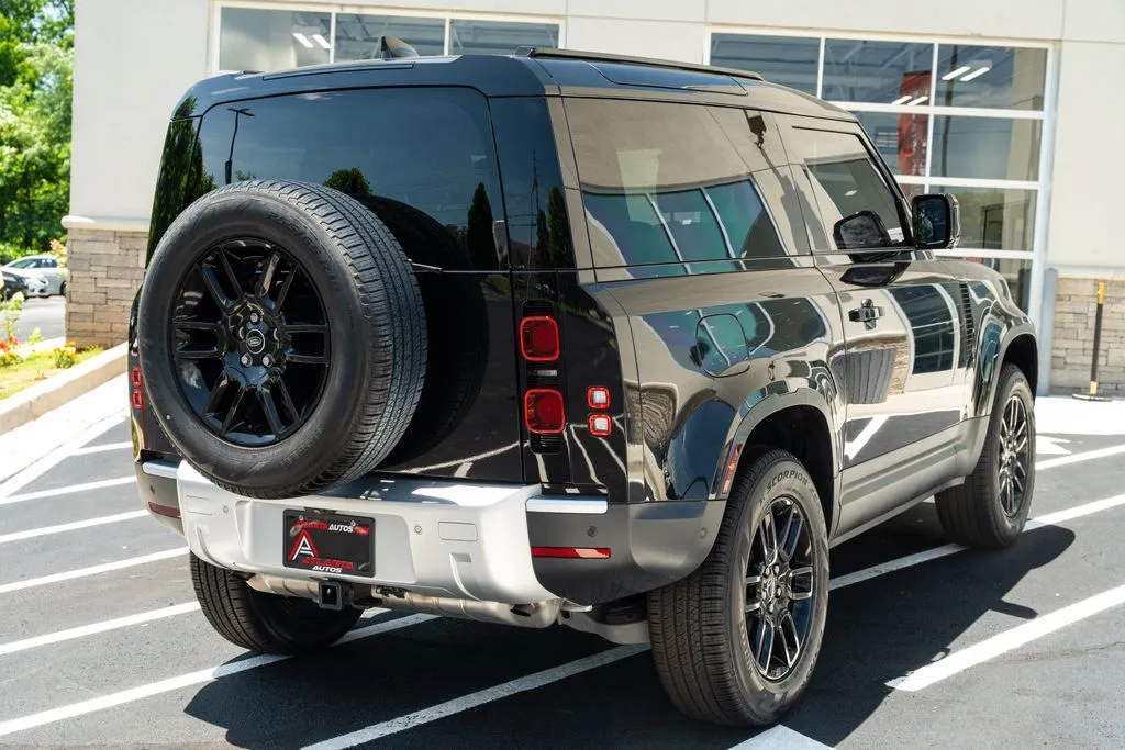 2024 Land Rover Defender S - Photo 13