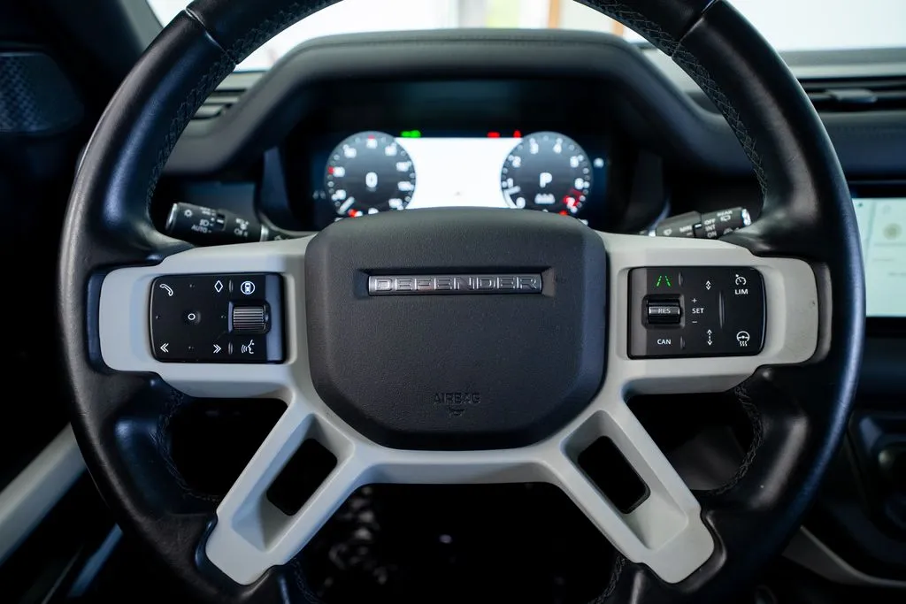 2024 Land Rover Defender S - Photo 36