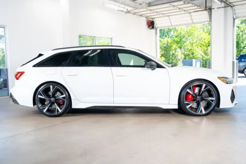 More photos of 2021 Audi RS 6 4.2 at Atlanta Autos, GA