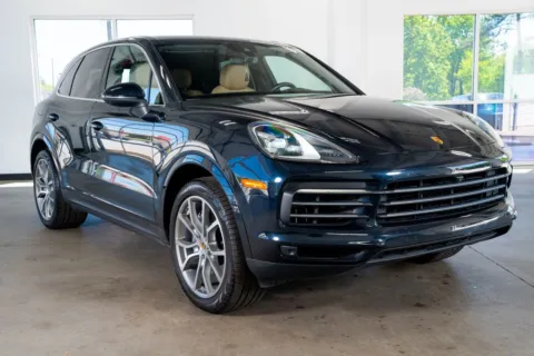 More photos of 2021 Porsche Cayenne at Atlanta Autos, GA