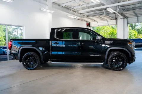 More photos of 2023 GMC Sierra 1500 Denali at Atlanta Autos, GA