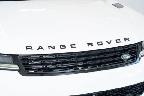 More photos of 2025 Land Rover Range Rover Sport Plug-in Hybrid Dynamic SE at Atlanta Autos, GA