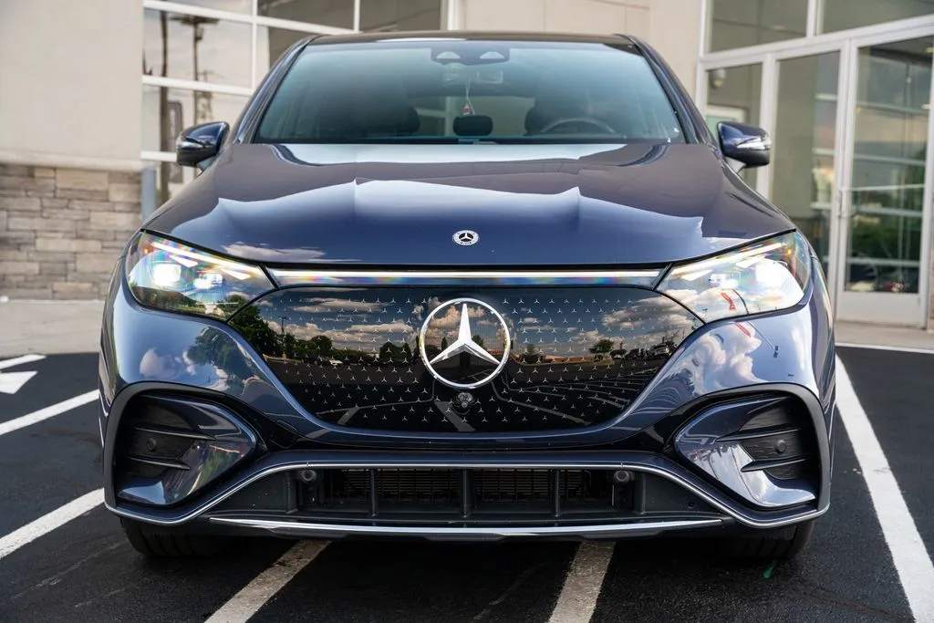 Mercedes-Benz EQE photo 4