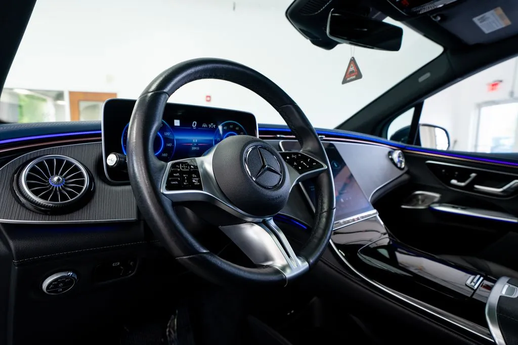 Mercedes-Benz EQE photo 30