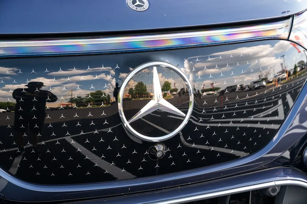 Mercedes-Benz EQE photo 6