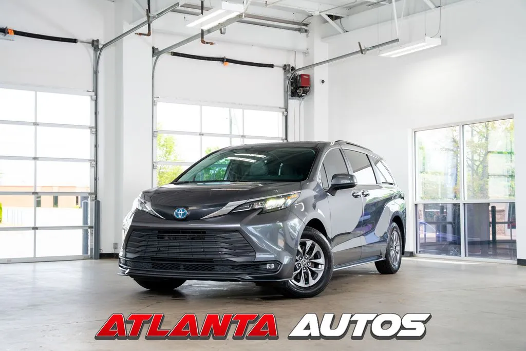 Gray 2025 Toyota Sienna XLE for sale in Marietta, GA