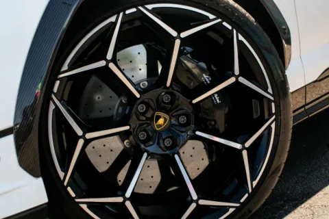 More photos of 2024 Lamborghini Urus Performante at Atlanta Autos, GA