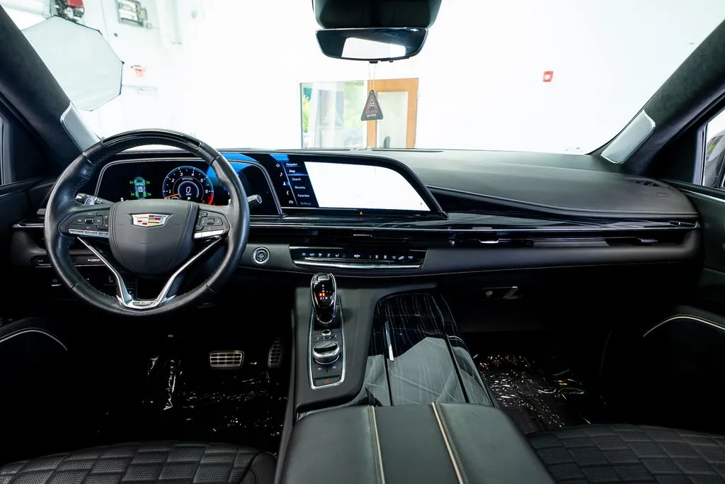 Cadillac Escalade photo 51