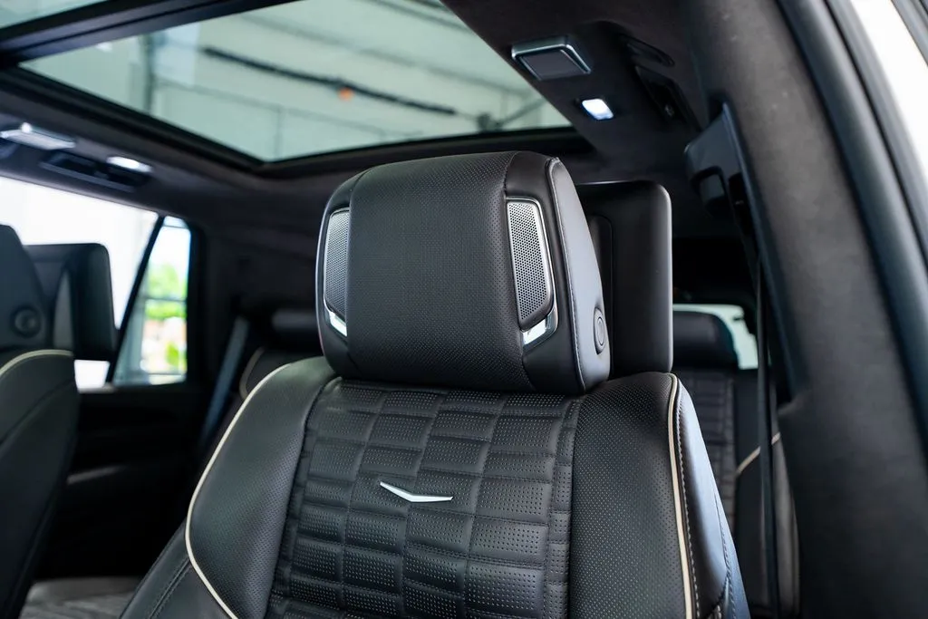 Cadillac Escalade photo 34