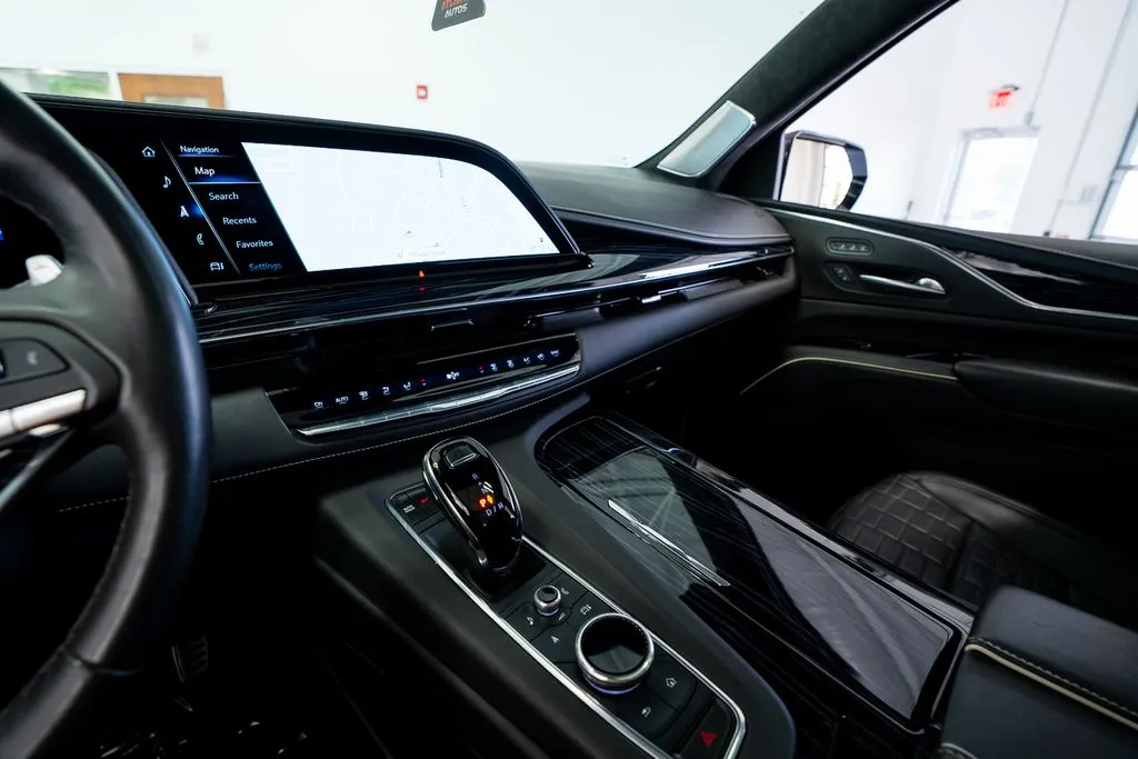 Cadillac Escalade photo 39