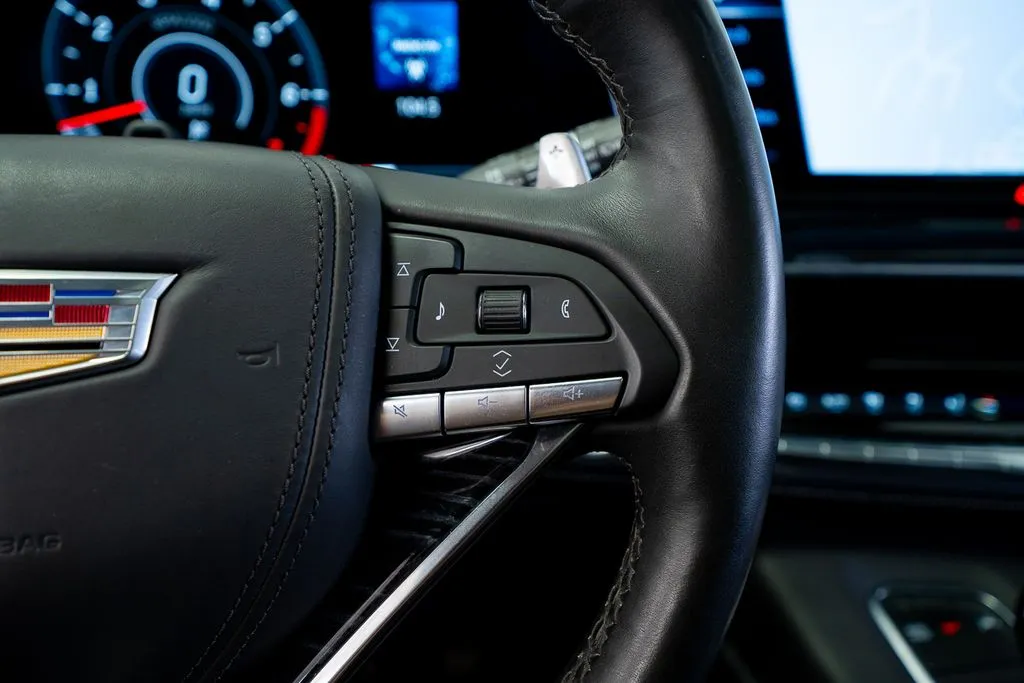 Cadillac Escalade photo 37