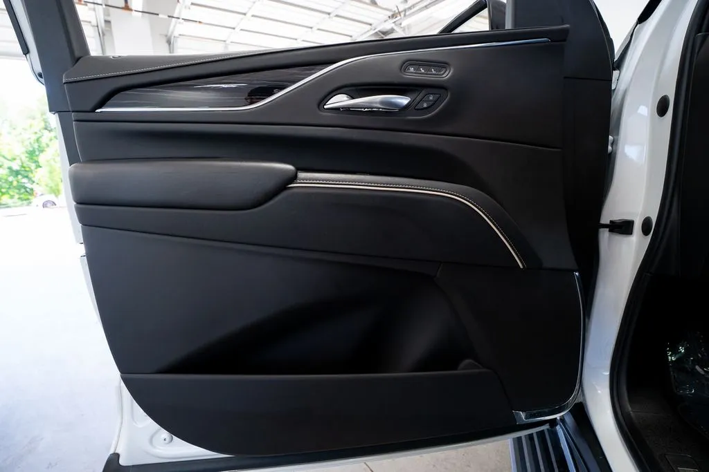 Cadillac Escalade photo 27