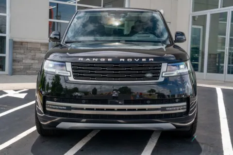 More photos of 2022 Land Rover Range Rover SE at Atlanta Autos, GA