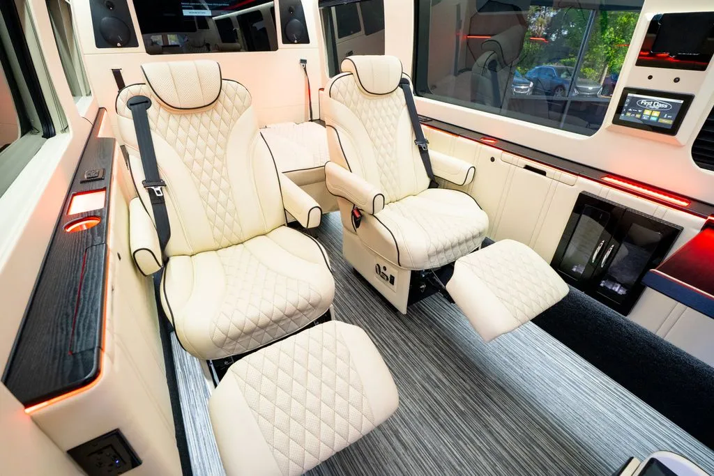 Mercedes-Benz Sprinter 2500 photo 50