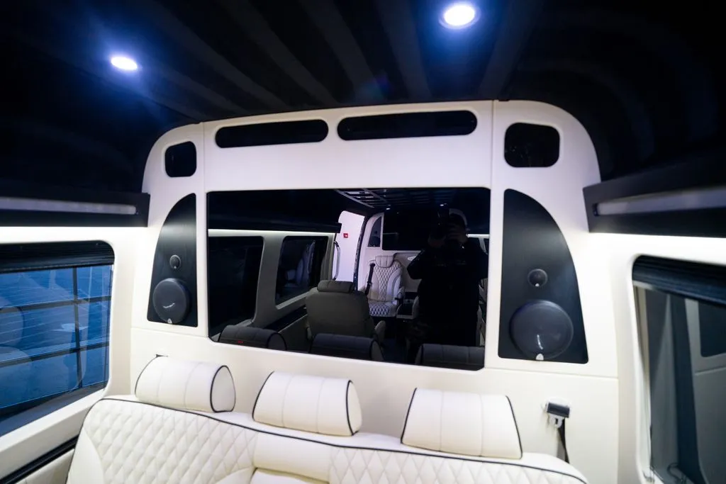 Mercedes-Benz Sprinter 2500 photo 39