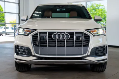More photos of 2023 Audi Q7 45 Premium at Atlanta Autos, GA