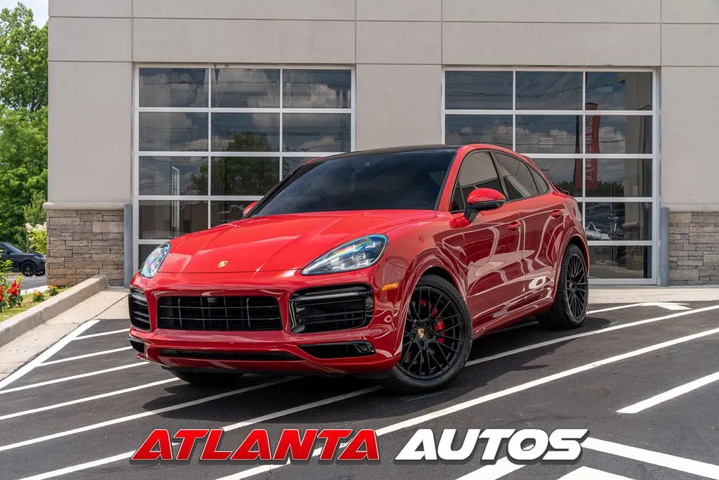 2021 Porsche Cayenne GTS's photo
