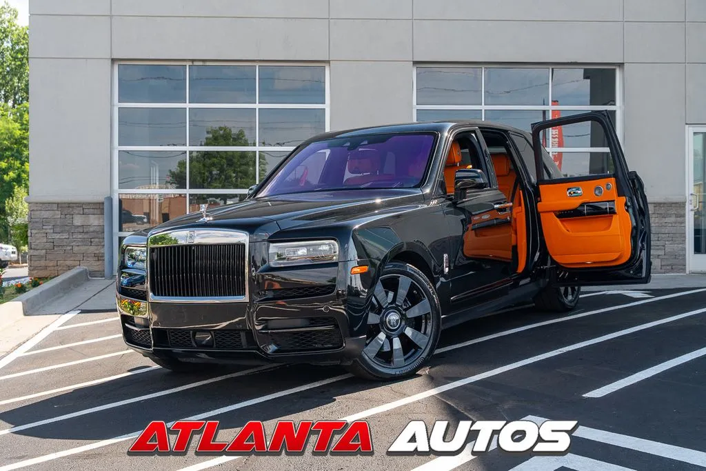 2022 Rolls-Royce Cullinan -'s photo