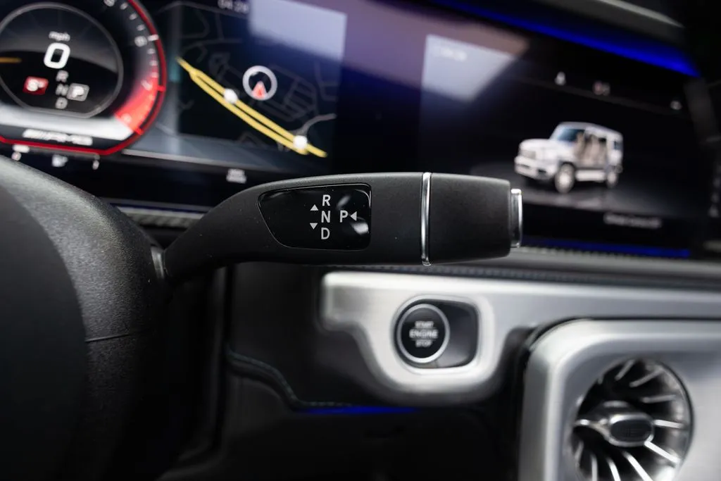 Mercedes-Benz G-Class photo 40