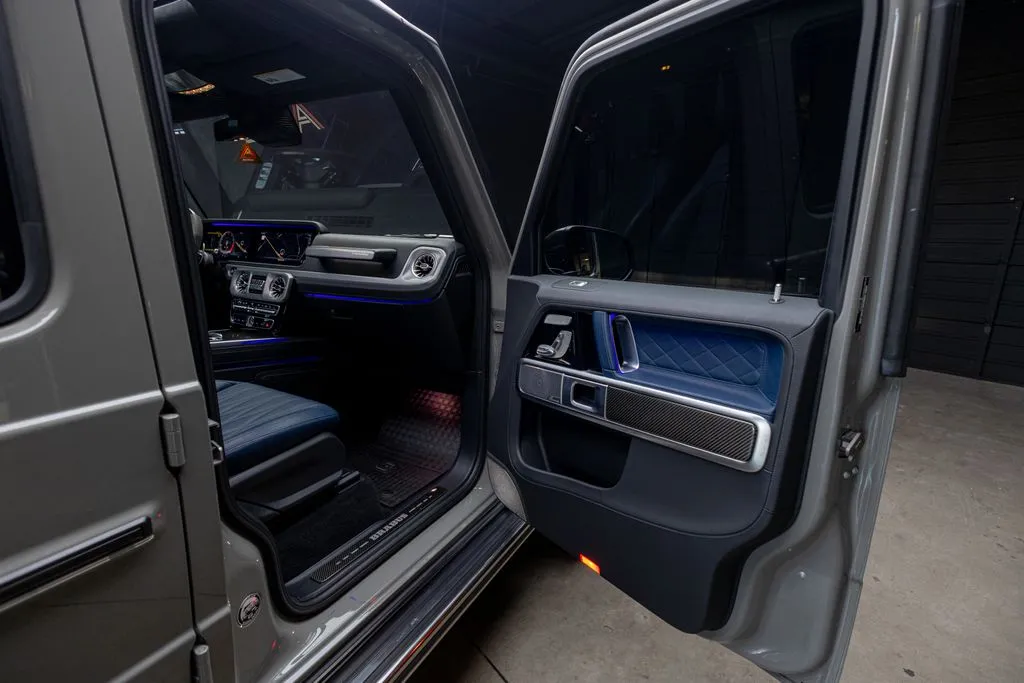 Mercedes-Benz G-Class photo 62