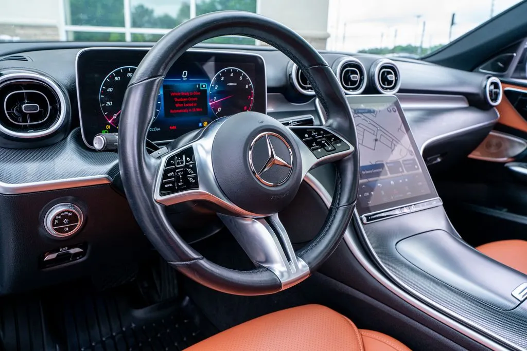 Mercedes-Benz C-Class photo 35
