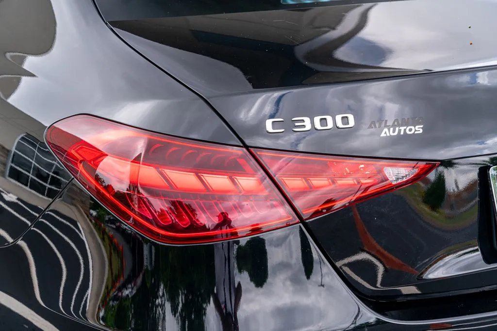 Mercedes-Benz C-Class photo 21