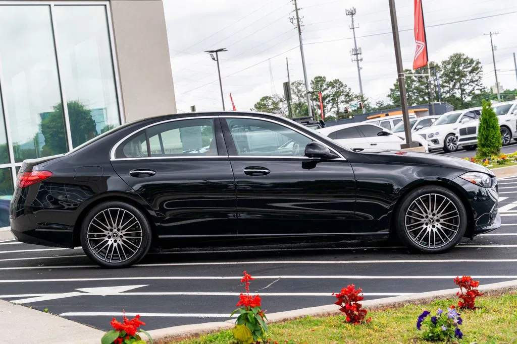 Mercedes-Benz C-Class photo 12