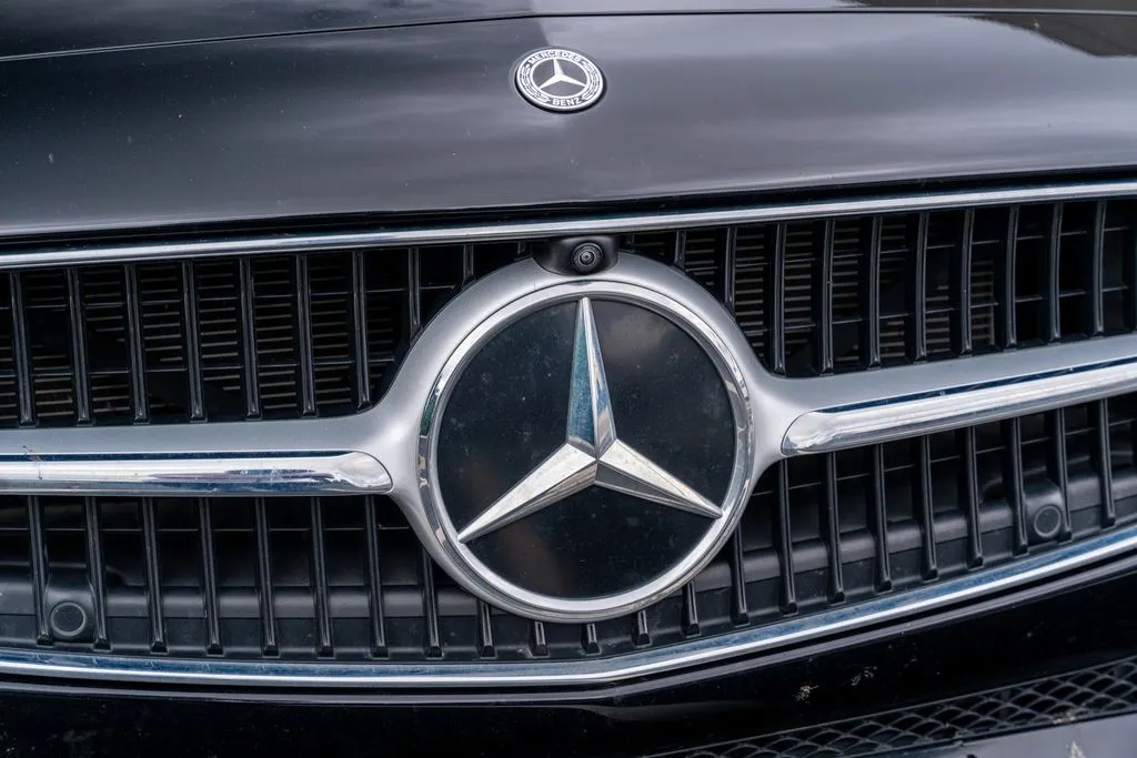 Mercedes-Benz C-Class photo 7
