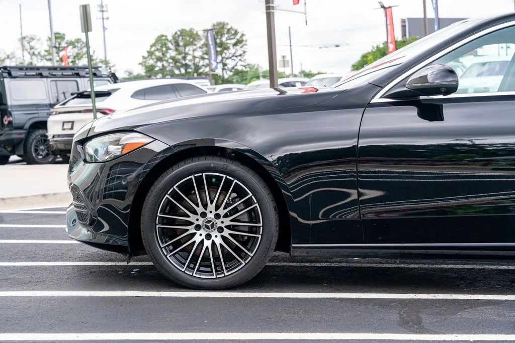 Mercedes-Benz C-Class photo 25