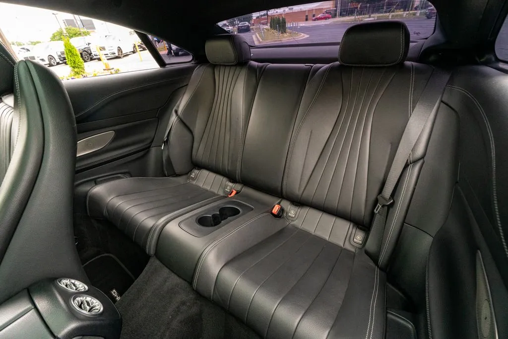 Mercedes-Benz E-Class photo 48