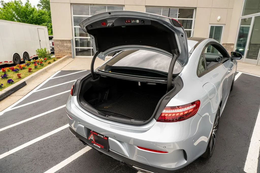 Mercedes-Benz E-Class photo 49