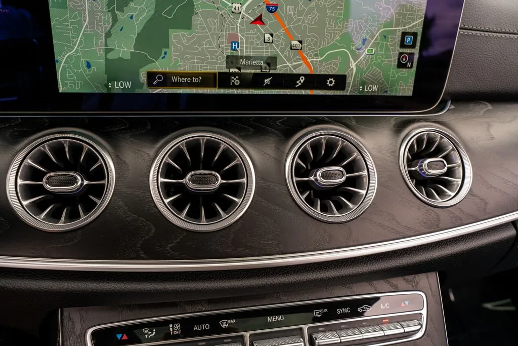 Mercedes-Benz E-Class photo 44