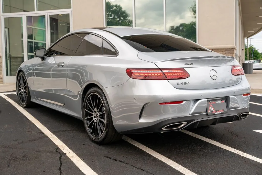 Mercedes-Benz E-Class photo 20