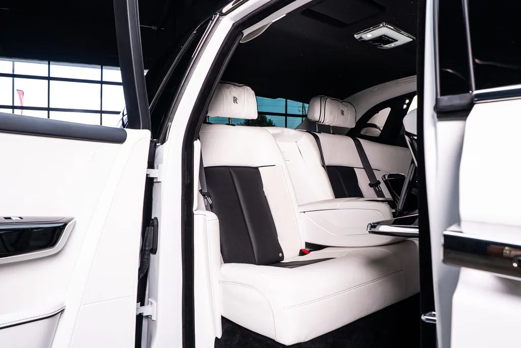 Rolls-Royce Phantom photo 60