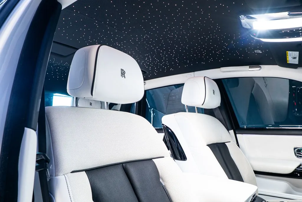 Rolls-Royce Phantom photo 37