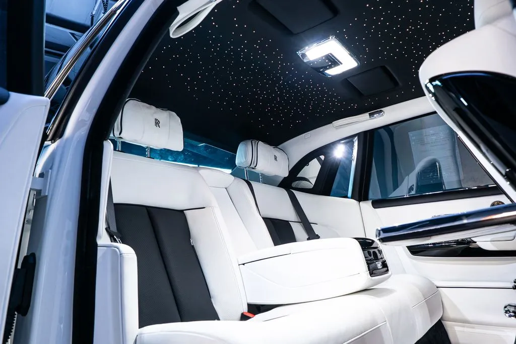 Rolls-Royce Phantom photo 31