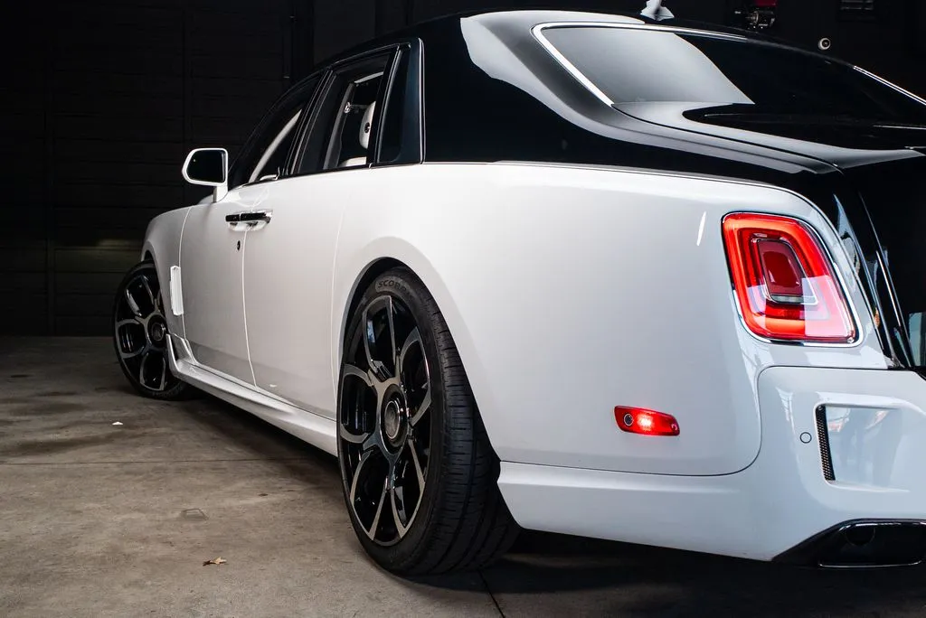 Rolls-Royce Phantom photo 28