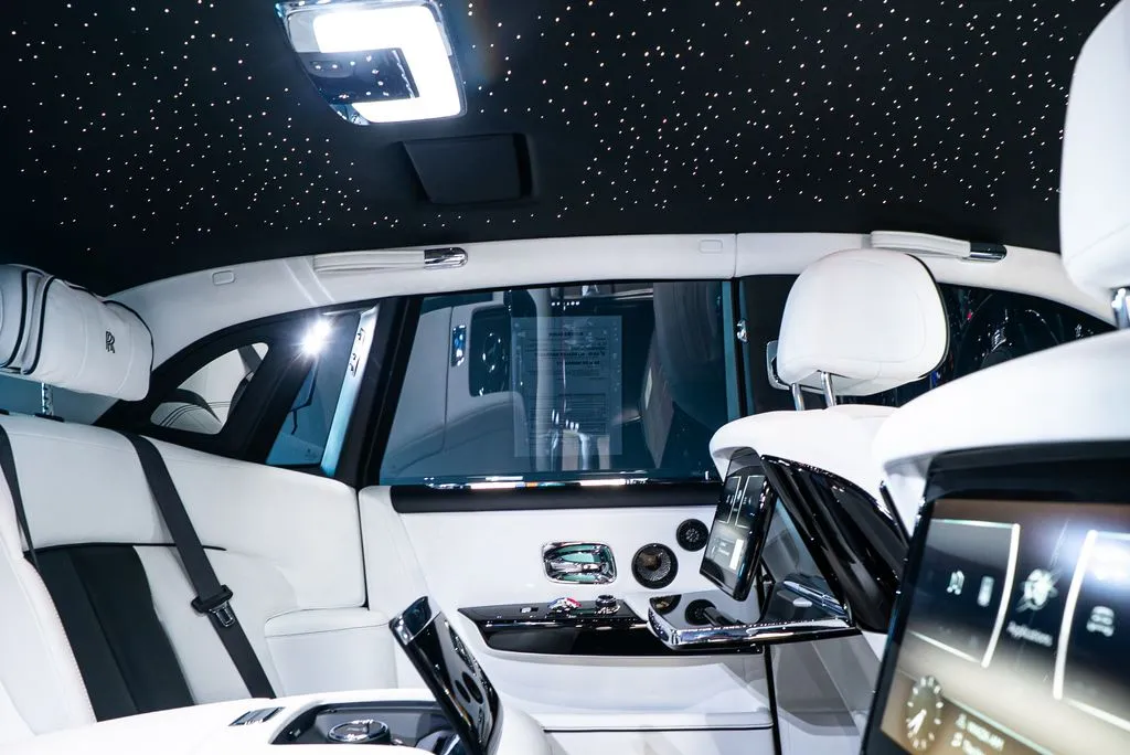 Rolls-Royce Phantom photo 35