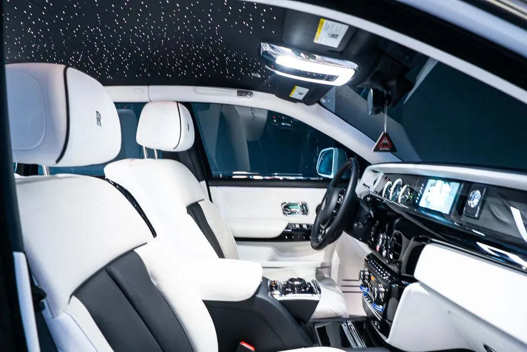 Rolls-Royce Phantom photo 39