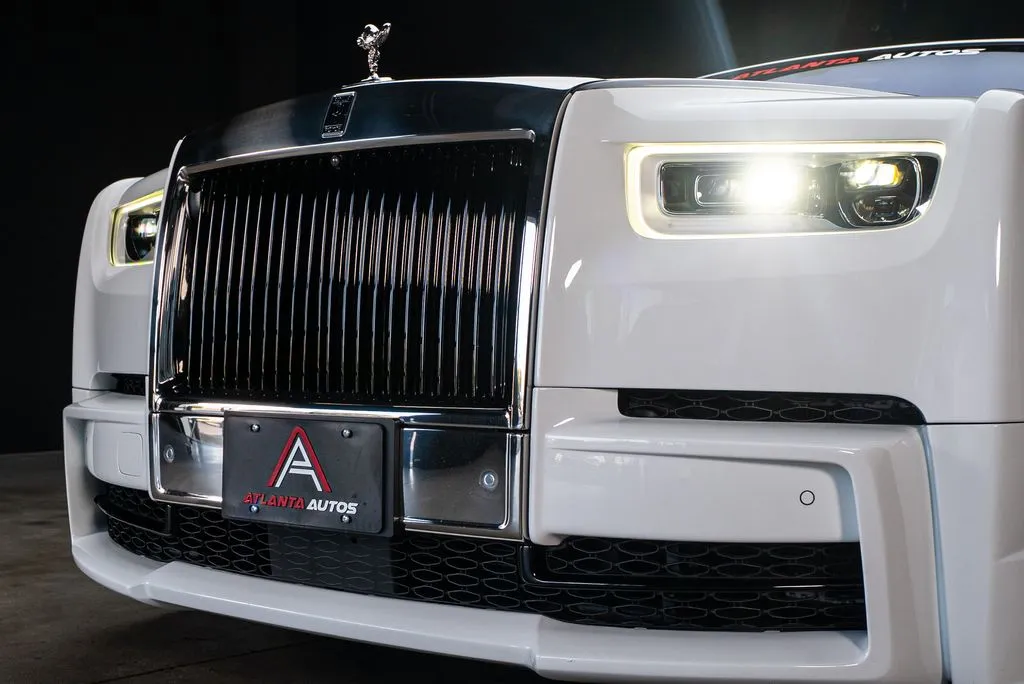 Rolls-Royce Phantom photo 7