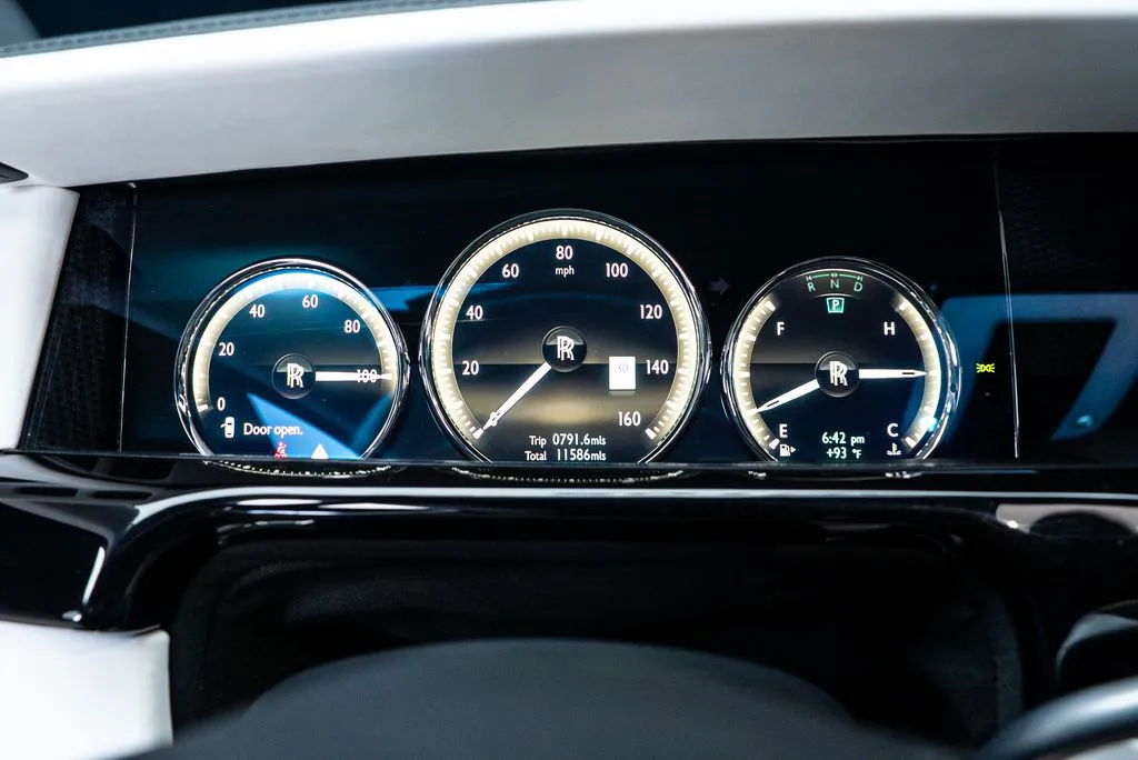 Rolls-Royce Phantom photo 49