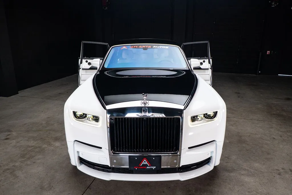 Rolls-Royce Phantom photo 4