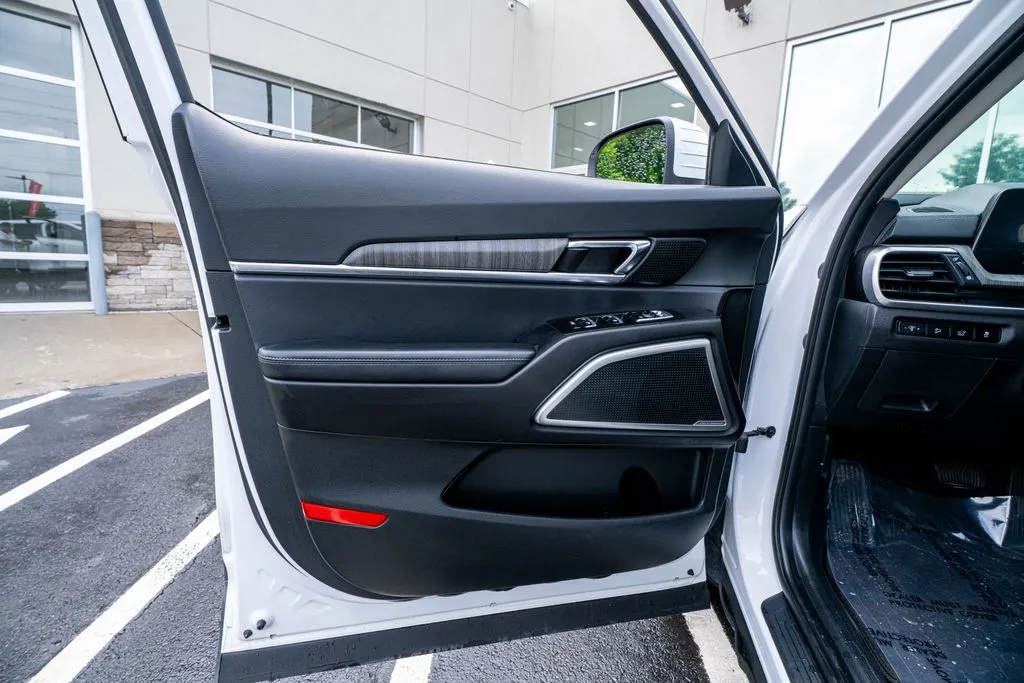 Kia Telluride photo 23